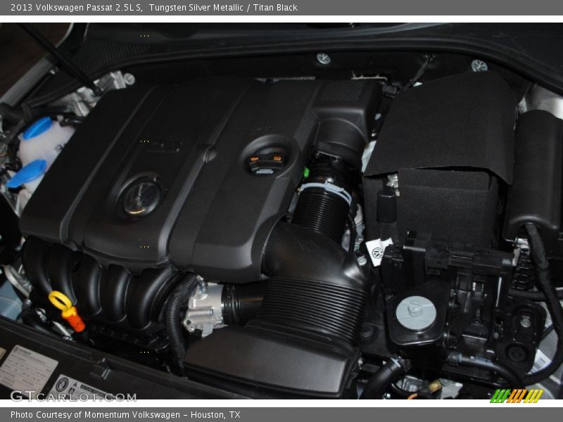 Tungsten Silver Metallic / Titan Black 2013 Volkswagen Passat 2.5L S