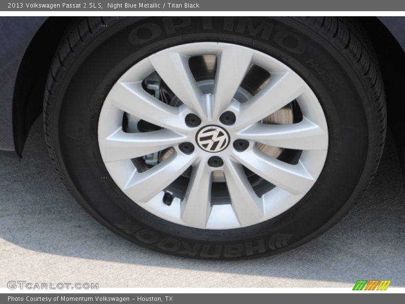 Night Blue Metallic / Titan Black 2013 Volkswagen Passat 2.5L S