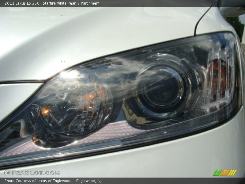 Starfire White Pearl / Parchment 2011 Lexus ES 350