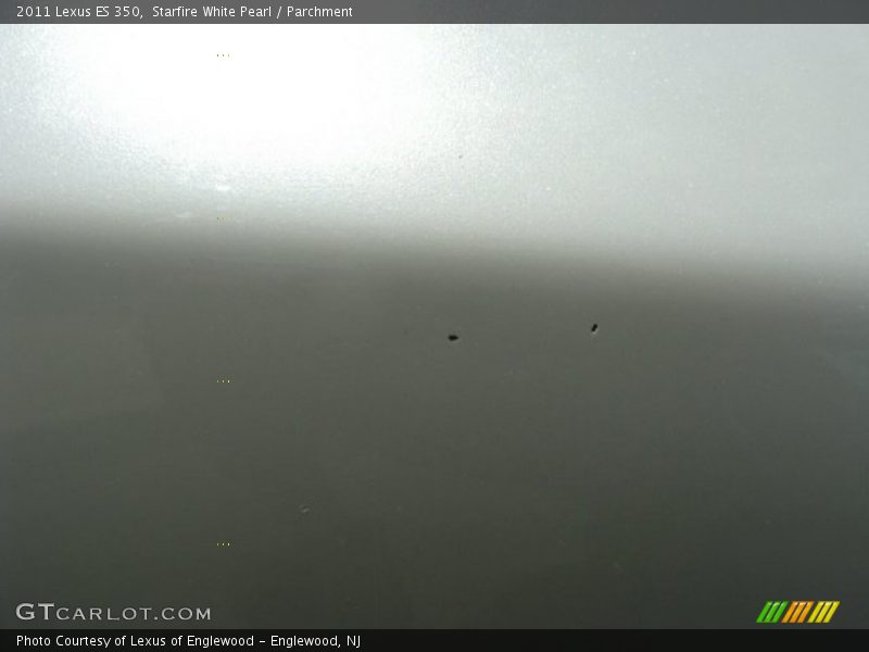 Starfire White Pearl / Parchment 2011 Lexus ES 350