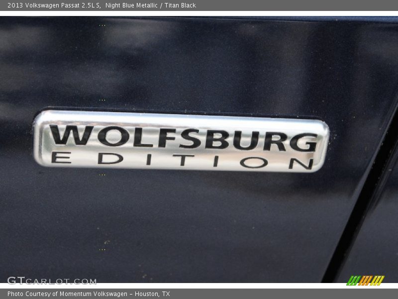 Night Blue Metallic / Titan Black 2013 Volkswagen Passat 2.5L S