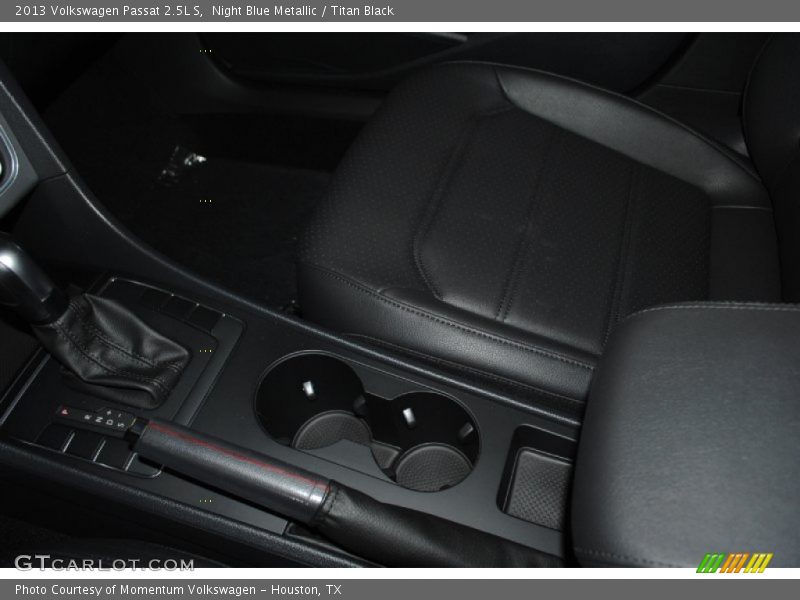 Night Blue Metallic / Titan Black 2013 Volkswagen Passat 2.5L S