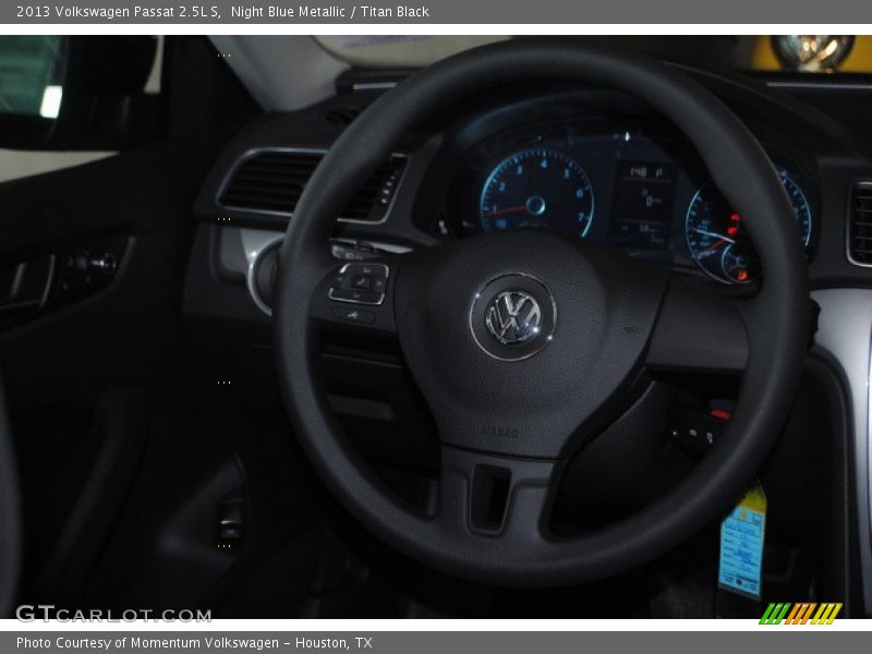 Night Blue Metallic / Titan Black 2013 Volkswagen Passat 2.5L S