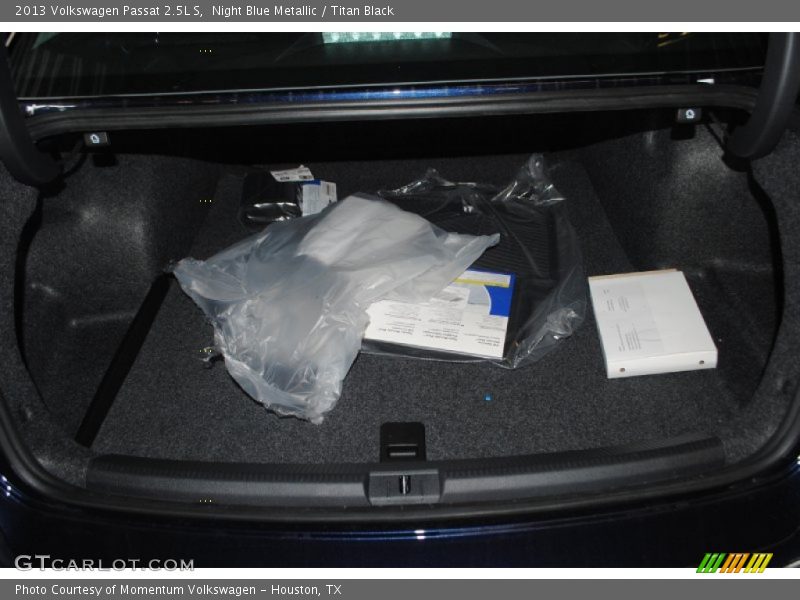 Night Blue Metallic / Titan Black 2013 Volkswagen Passat 2.5L S