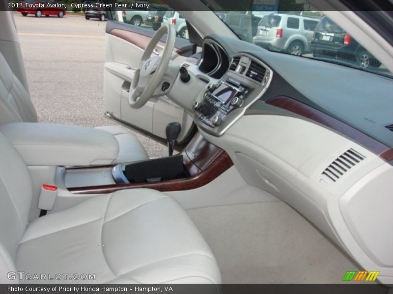 Cypress Green Pearl / Ivory 2012 Toyota Avalon