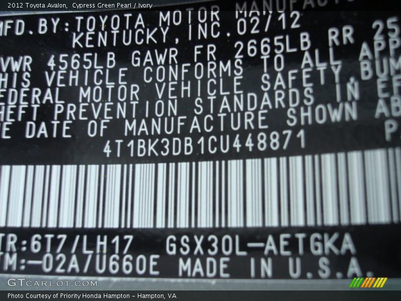 Cypress Green Pearl / Ivory 2012 Toyota Avalon