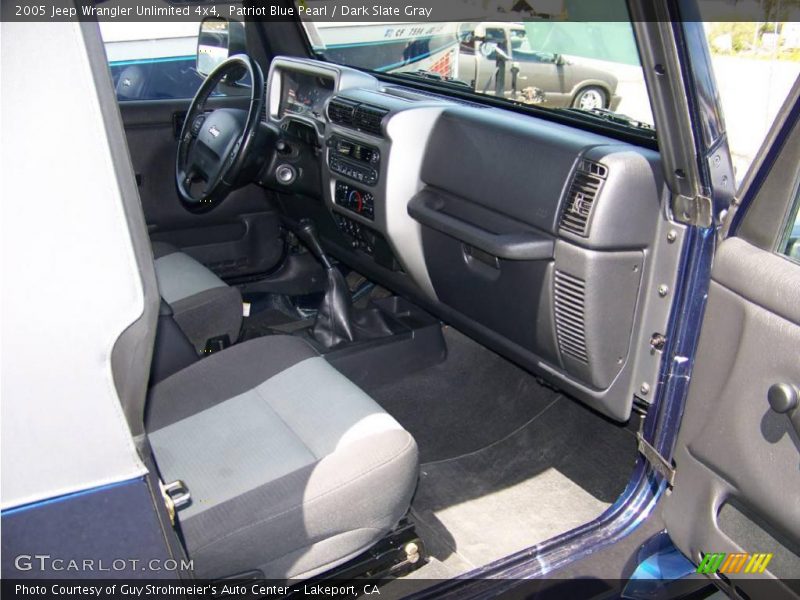 Patriot Blue Pearl / Dark Slate Gray 2005 Jeep Wrangler Unlimited 4x4