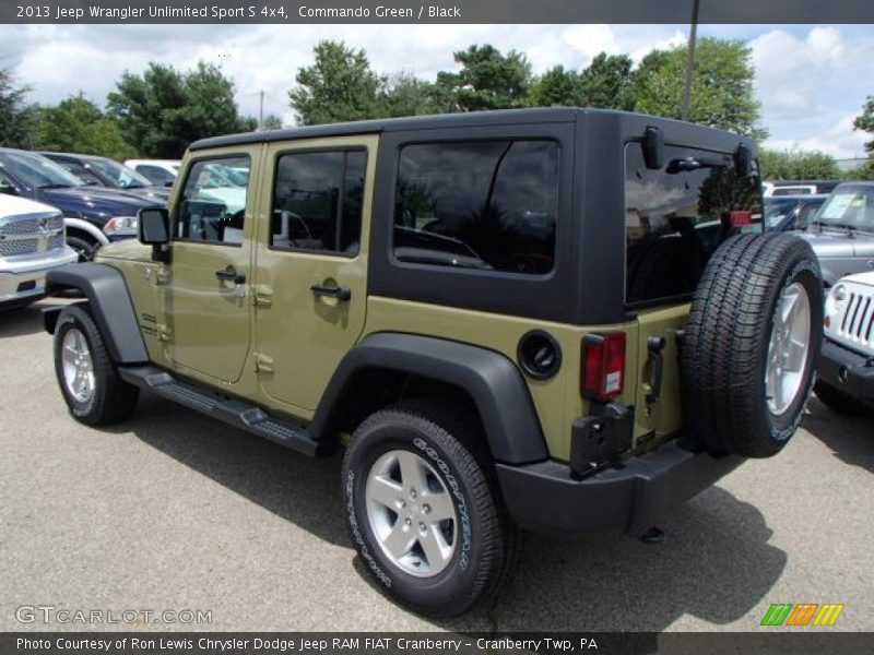 Commando Green / Black 2013 Jeep Wrangler Unlimited Sport S 4x4