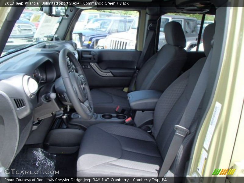 Commando Green / Black 2013 Jeep Wrangler Unlimited Sport S 4x4