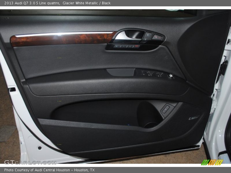 Glacier White Metallic / Black 2013 Audi Q7 3.0 S Line quattro