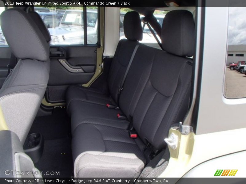 Commando Green / Black 2013 Jeep Wrangler Unlimited Sport S 4x4