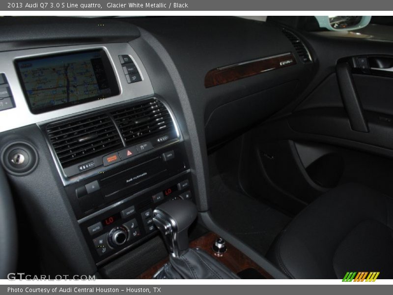 Glacier White Metallic / Black 2013 Audi Q7 3.0 S Line quattro