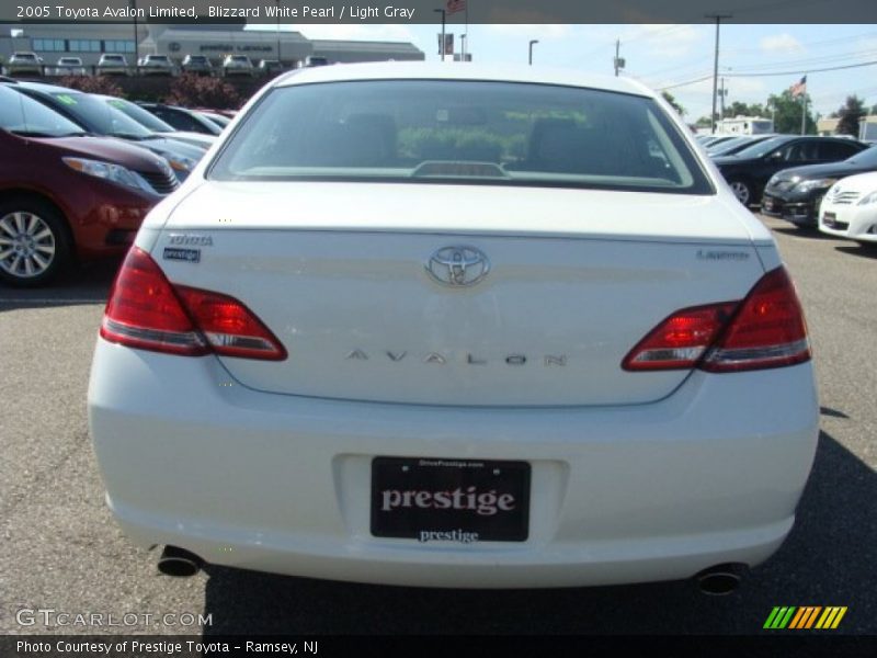 Blizzard White Pearl / Light Gray 2005 Toyota Avalon Limited