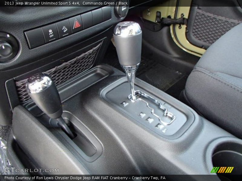 Commando Green / Black 2013 Jeep Wrangler Unlimited Sport S 4x4