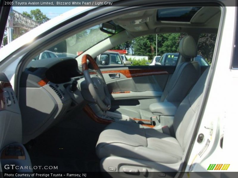 Blizzard White Pearl / Light Gray 2005 Toyota Avalon Limited