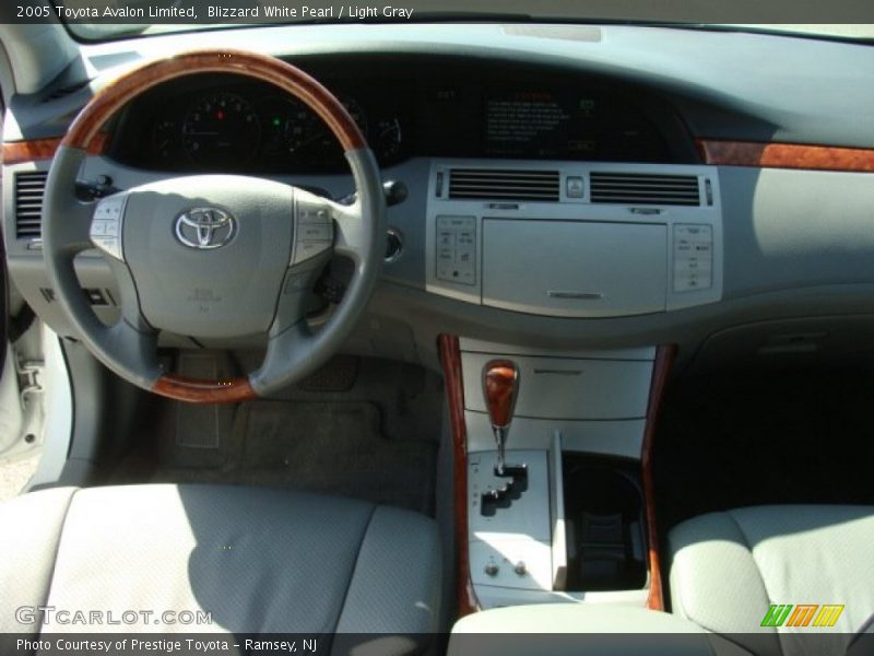 Blizzard White Pearl / Light Gray 2005 Toyota Avalon Limited