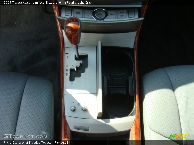 Blizzard White Pearl / Light Gray 2005 Toyota Avalon Limited