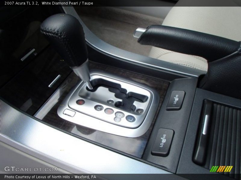 White Diamond Pearl / Taupe 2007 Acura TL 3.2