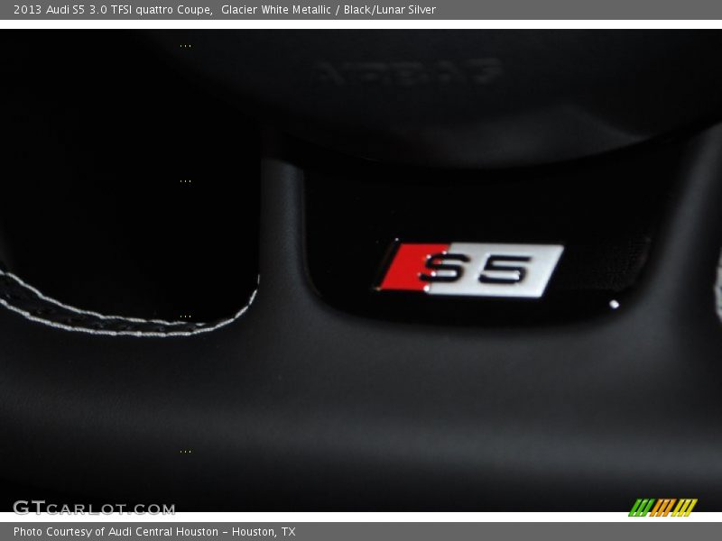 Glacier White Metallic / Black/Lunar Silver 2013 Audi S5 3.0 TFSI quattro Coupe