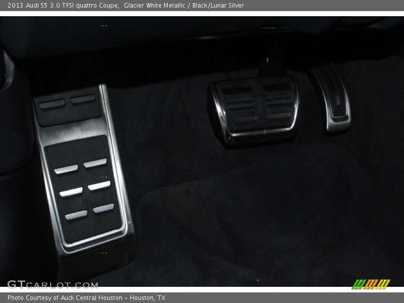 Glacier White Metallic / Black/Lunar Silver 2013 Audi S5 3.0 TFSI quattro Coupe