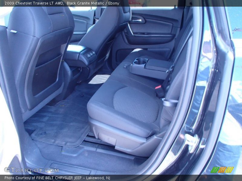 Black Granite Metallic / Ebony 2009 Chevrolet Traverse LT AWD
