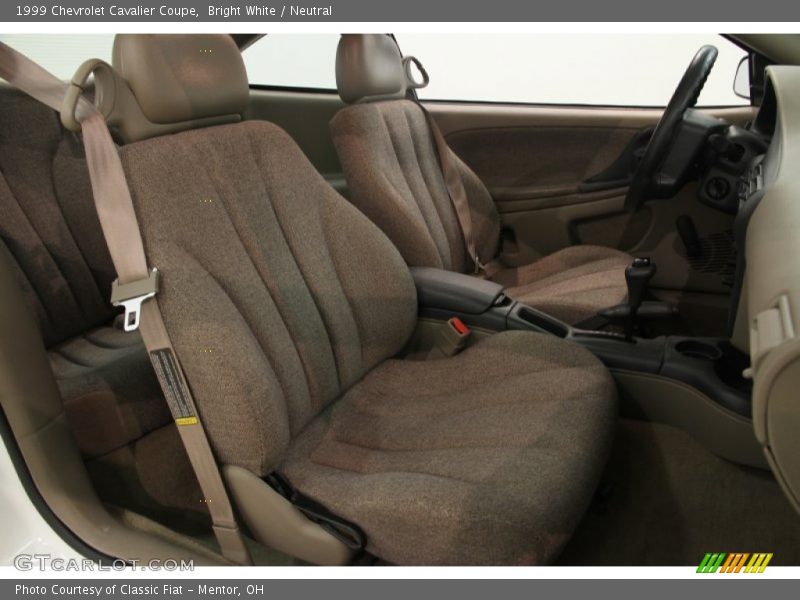 Bright White / Neutral 1999 Chevrolet Cavalier Coupe