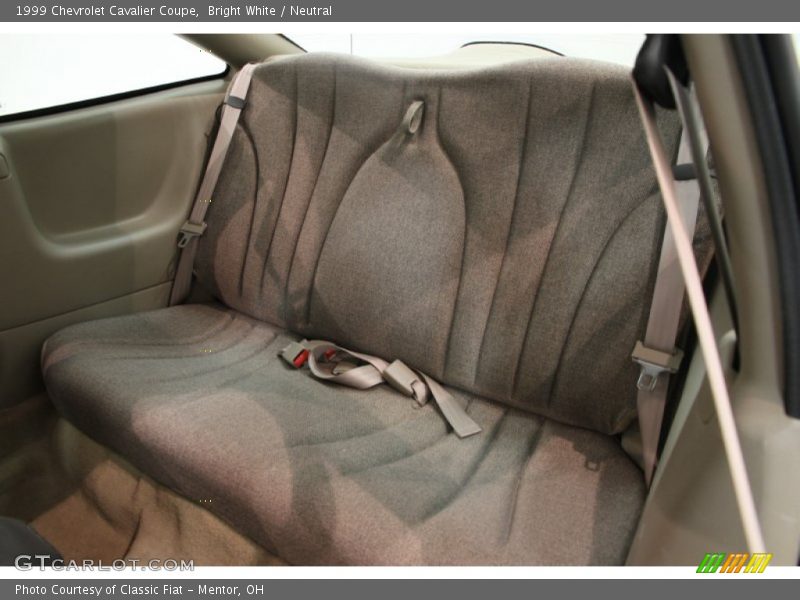 Bright White / Neutral 1999 Chevrolet Cavalier Coupe