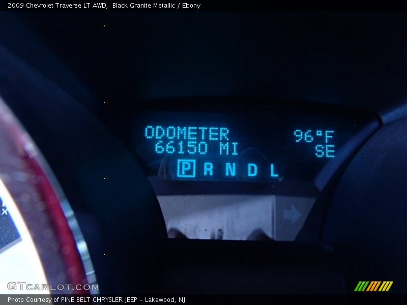 Black Granite Metallic / Ebony 2009 Chevrolet Traverse LT AWD
