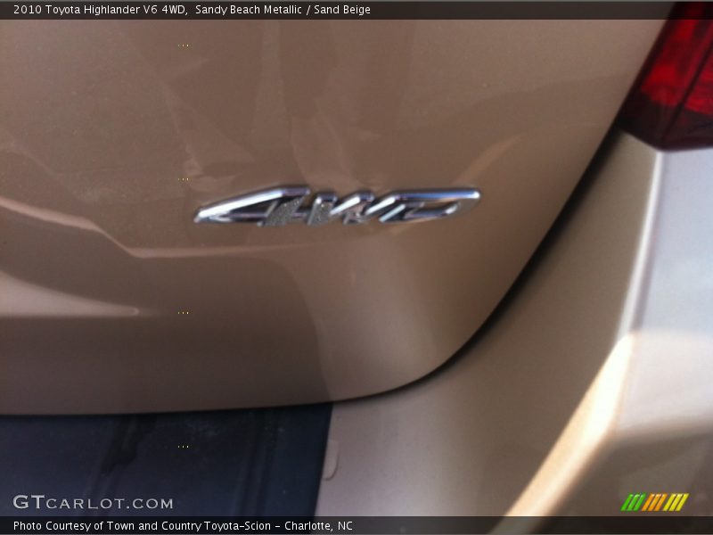 Sandy Beach Metallic / Sand Beige 2010 Toyota Highlander V6 4WD