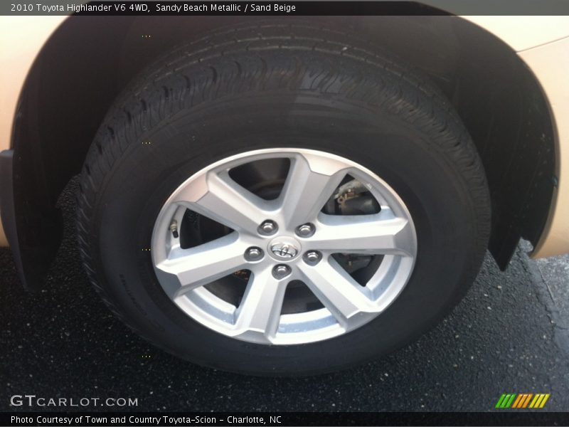 Sandy Beach Metallic / Sand Beige 2010 Toyota Highlander V6 4WD
