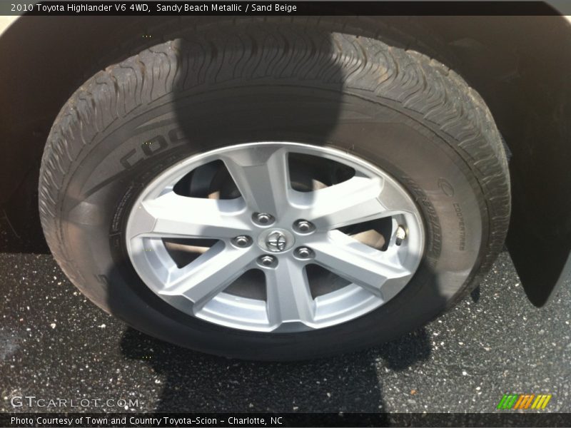 Sandy Beach Metallic / Sand Beige 2010 Toyota Highlander V6 4WD