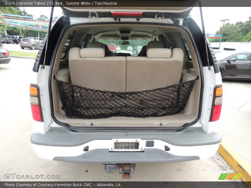 Summit White / Tan/Neutral 2004 Chevrolet Tahoe Z71 4x4