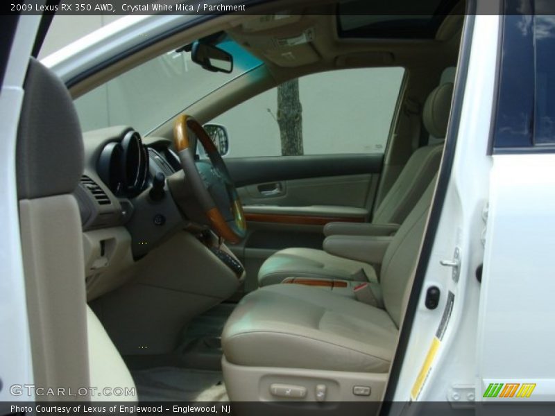 Front Seat of 2009 RX 350 AWD