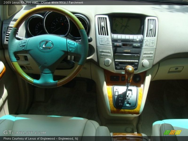 Dashboard of 2009 RX 350 AWD
