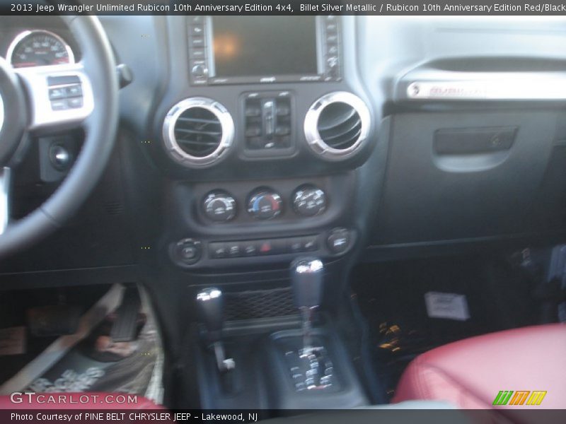 Billet Silver Metallic / Rubicon 10th Anniversary Edition Red/Black 2013 Jeep Wrangler Unlimited Rubicon 10th Anniversary Edition 4x4