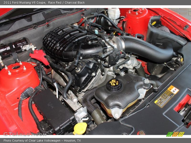 Race Red / Charcoal Black 2011 Ford Mustang V6 Coupe