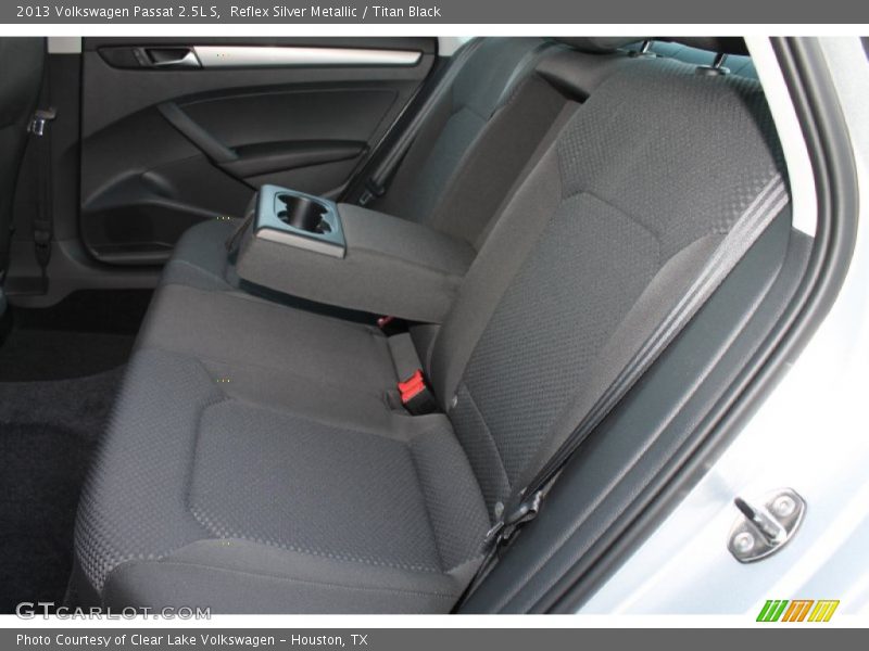 Reflex Silver Metallic / Titan Black 2013 Volkswagen Passat 2.5L S