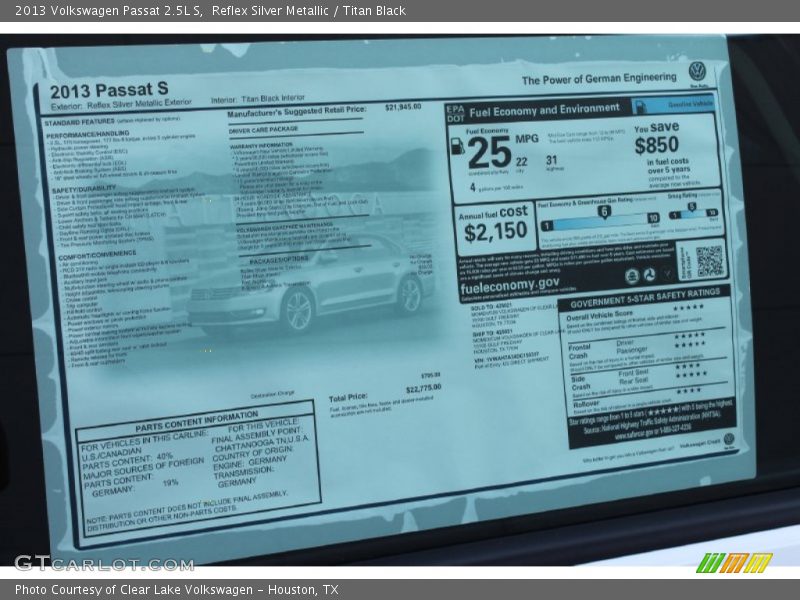 Reflex Silver Metallic / Titan Black 2013 Volkswagen Passat 2.5L S
