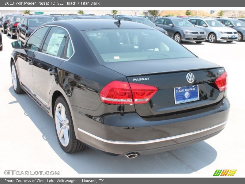 Black / Titan Black 2013 Volkswagen Passat TDI SEL