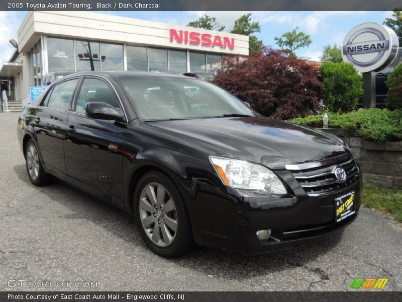 Black / Dark Charcoal 2005 Toyota Avalon Touring