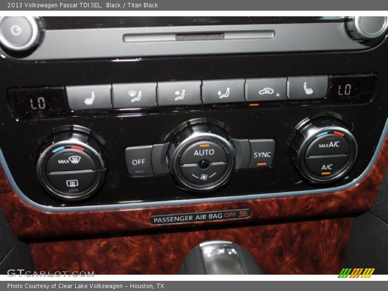 Black / Titan Black 2013 Volkswagen Passat TDI SEL