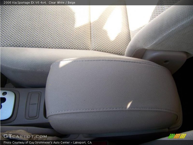 Clear White / Beige 2006 Kia Sportage EX V6 4x4
