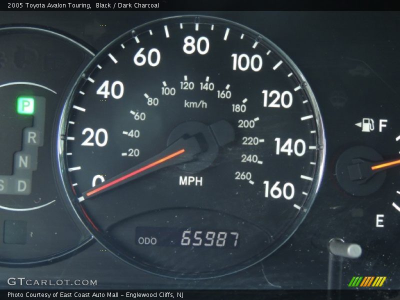 Black / Dark Charcoal 2005 Toyota Avalon Touring