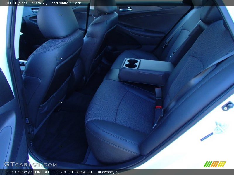 Pearl White / Black 2011 Hyundai Sonata SE