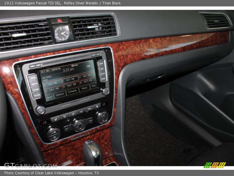 Reflex Silver Metallic / Titan Black 2013 Volkswagen Passat TDI SEL
