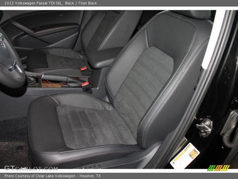 Black / Titan Black 2013 Volkswagen Passat TDI SEL