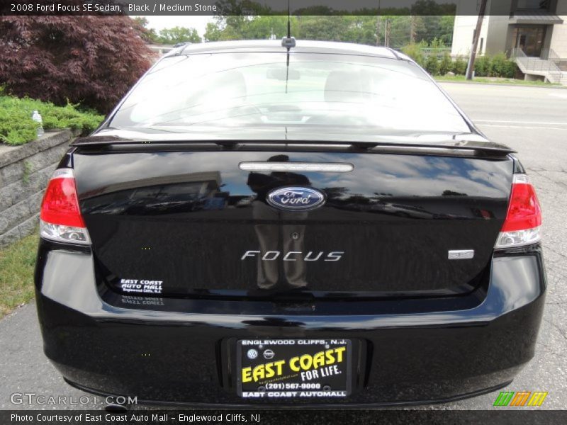 Black / Medium Stone 2008 Ford Focus SE Sedan