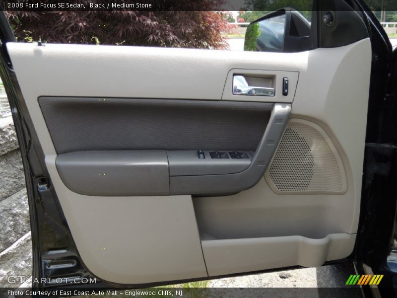 Black / Medium Stone 2008 Ford Focus SE Sedan