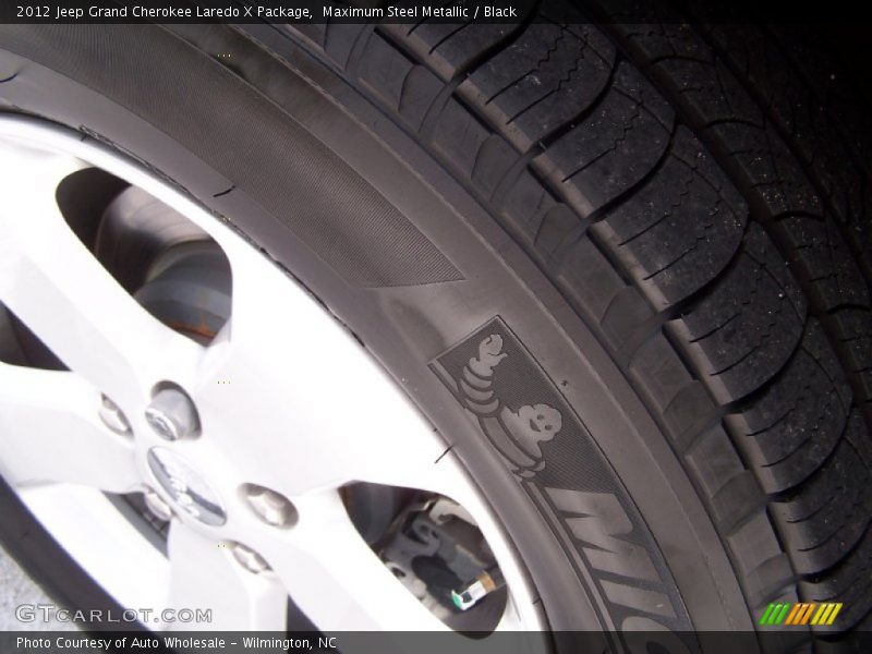Maximum Steel Metallic / Black 2012 Jeep Grand Cherokee Laredo X Package