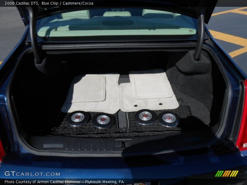 Blue Chip / Cashmere/Cocoa 2008 Cadillac DTS